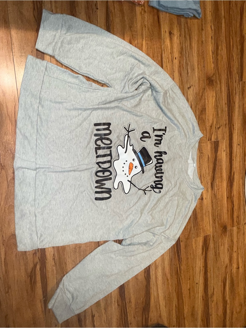 Gray 'I'm Having a Meltdown' Snowman Graphic Sweatshirt